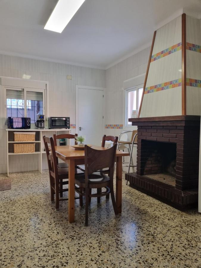 הוילה אלגסירס Casa Albeniz. מראה חיצוני תמונה
